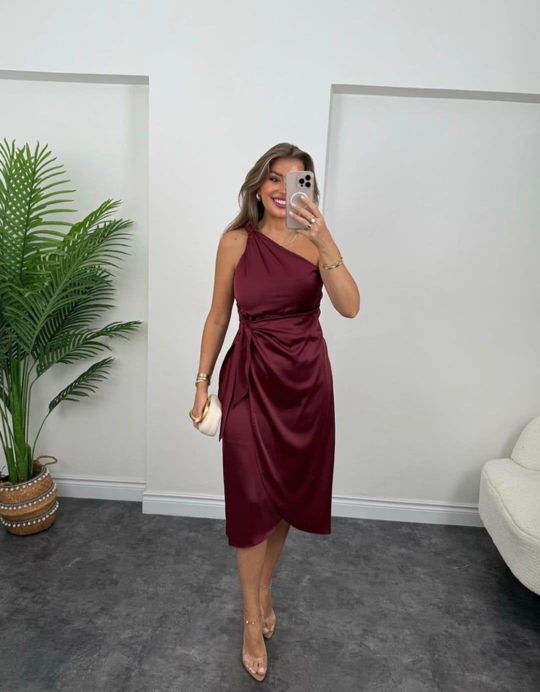 Rochie elegantă midi
